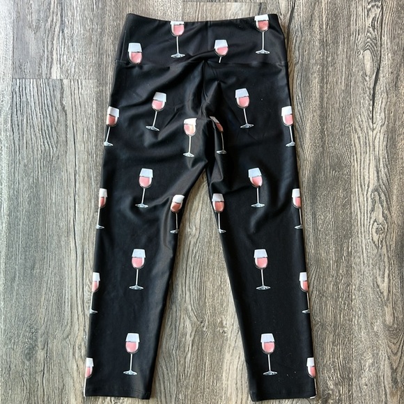Goldsheep Leggings Black Wine Glass Workout Leggings Size Small Cropped Rosé - Picture 7 of 9